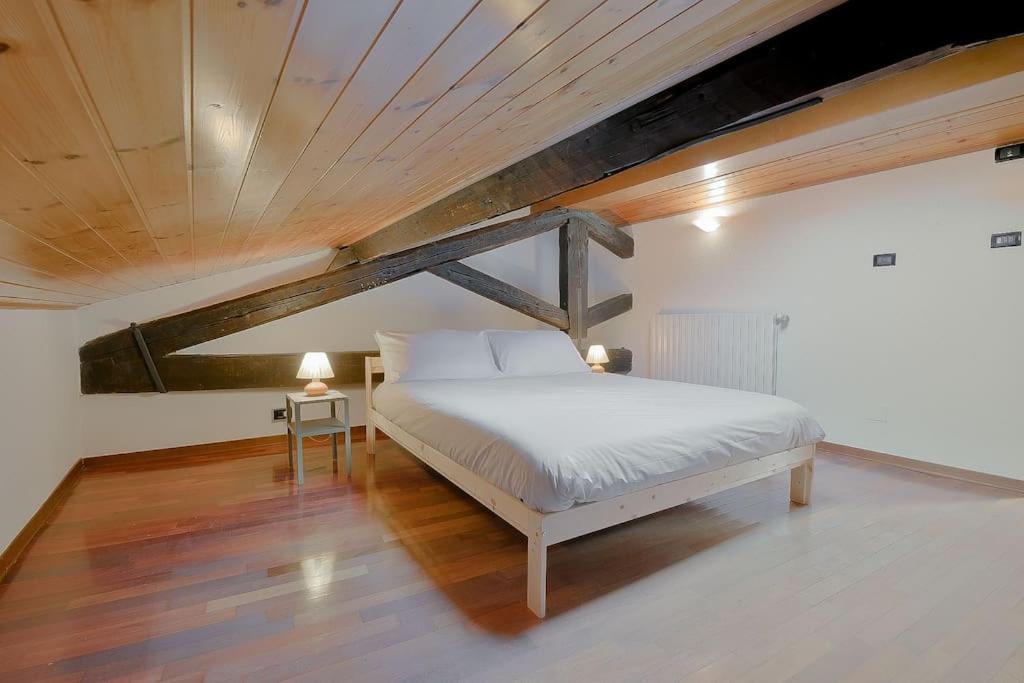 Nettuno 5 Stelle- Appartamento Elegante Con Suite Bologna Eksteriør bilde